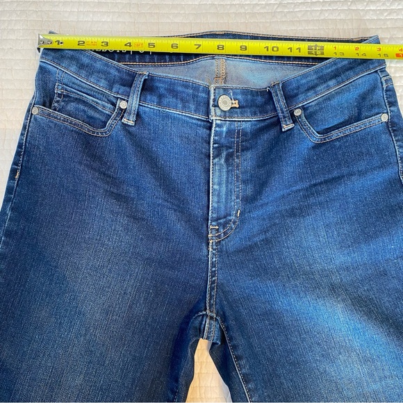 Talbots Straight Crop Denim Jeans Size 6 Blue Wash Mid Rise Casual Classic - Picture 14 of 14
